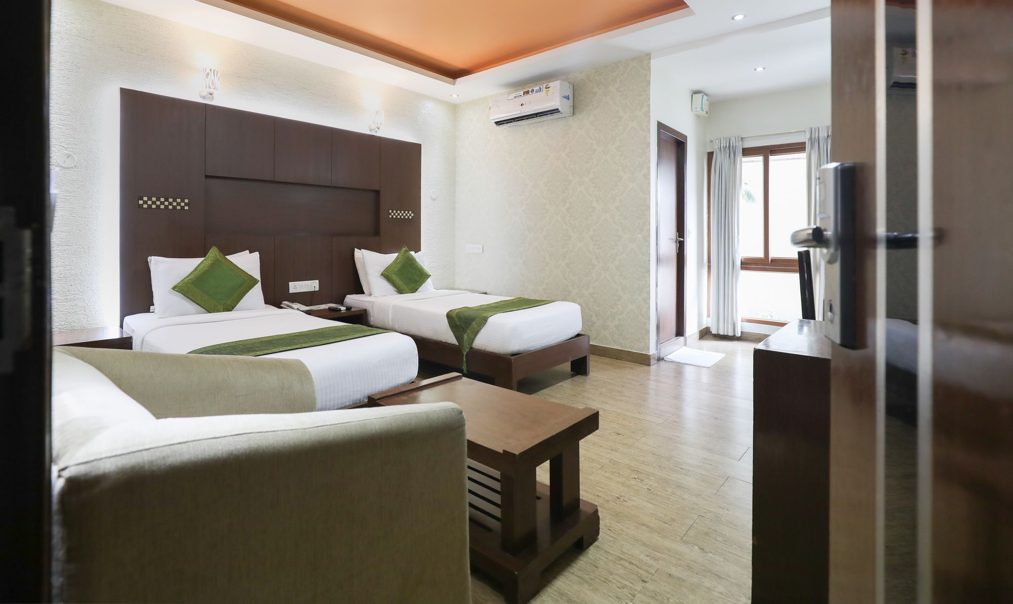 Treebo Select Grand Premier Hotel