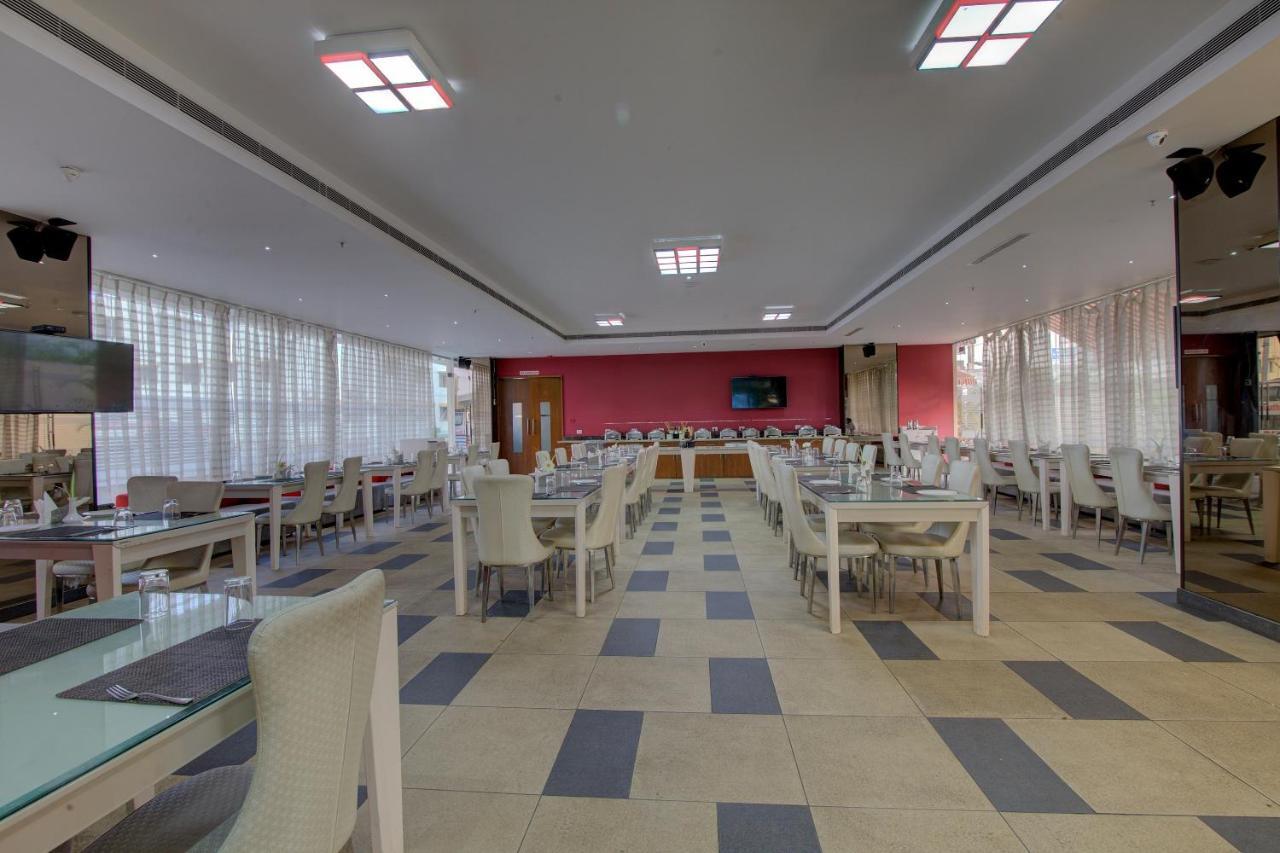 Hotel Collection O 30018 Ramee Electronic 3*