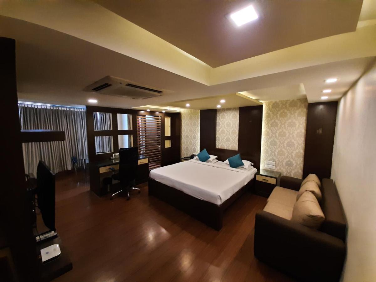 Sri Krishna International Hotel 3*