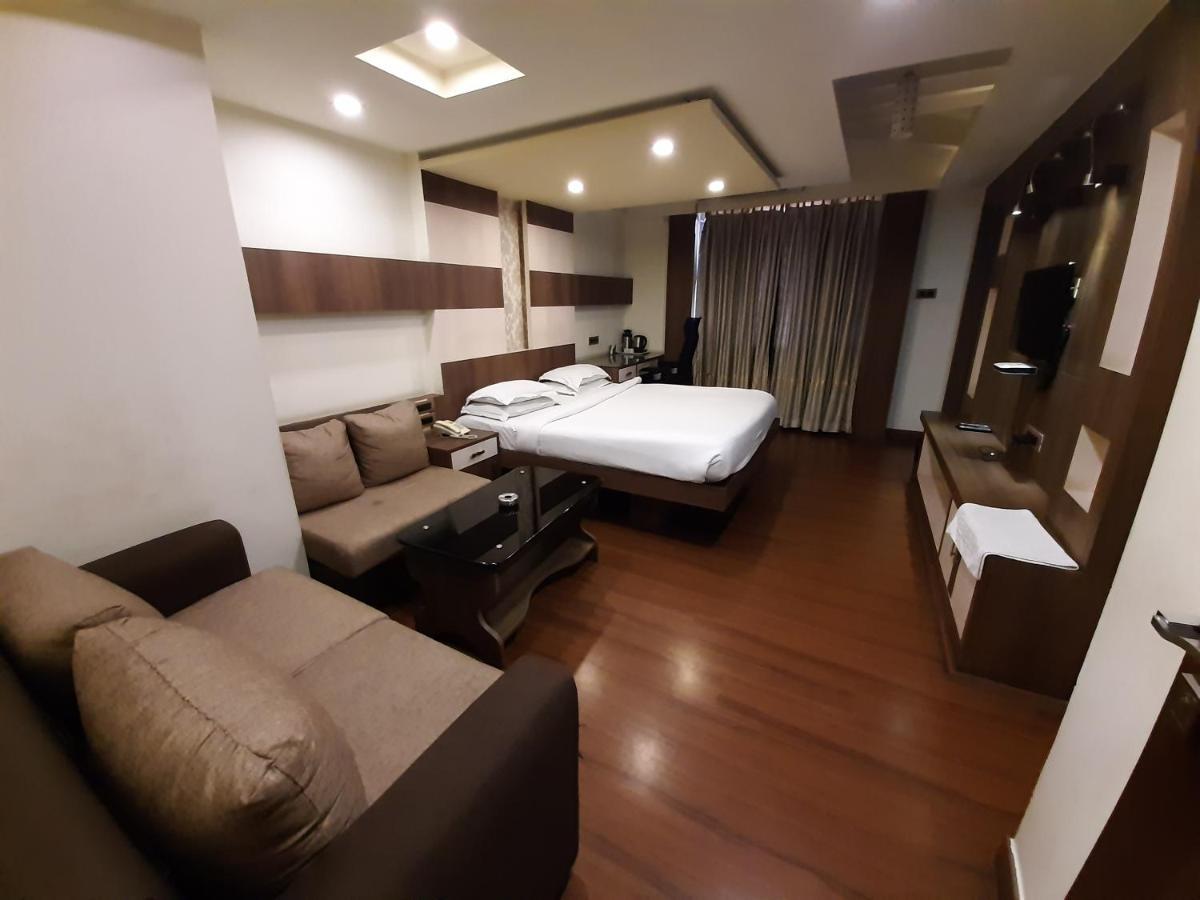 Hotel Sri Krishna International 3*