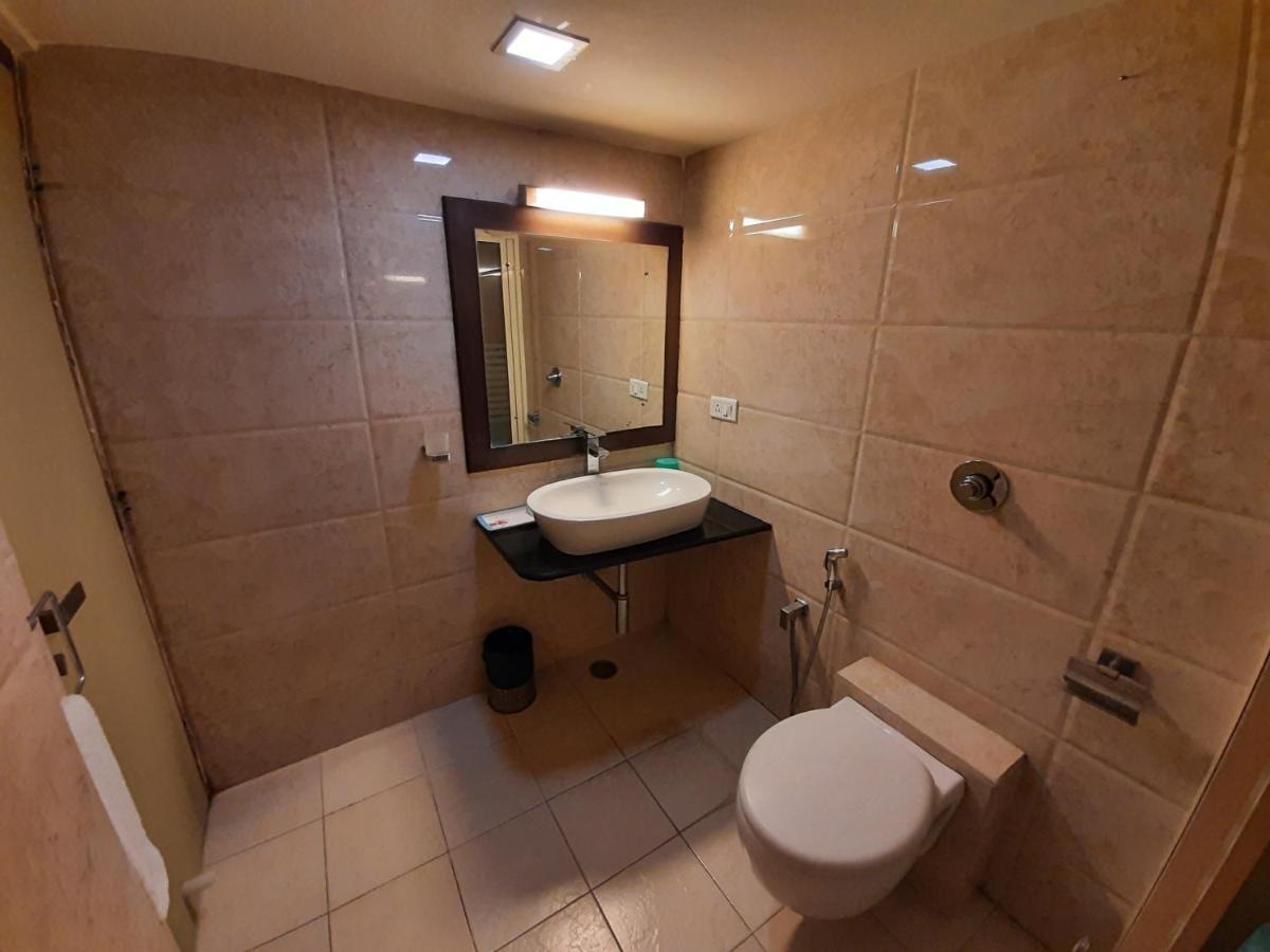 Hotel Sri Krishna International 3*