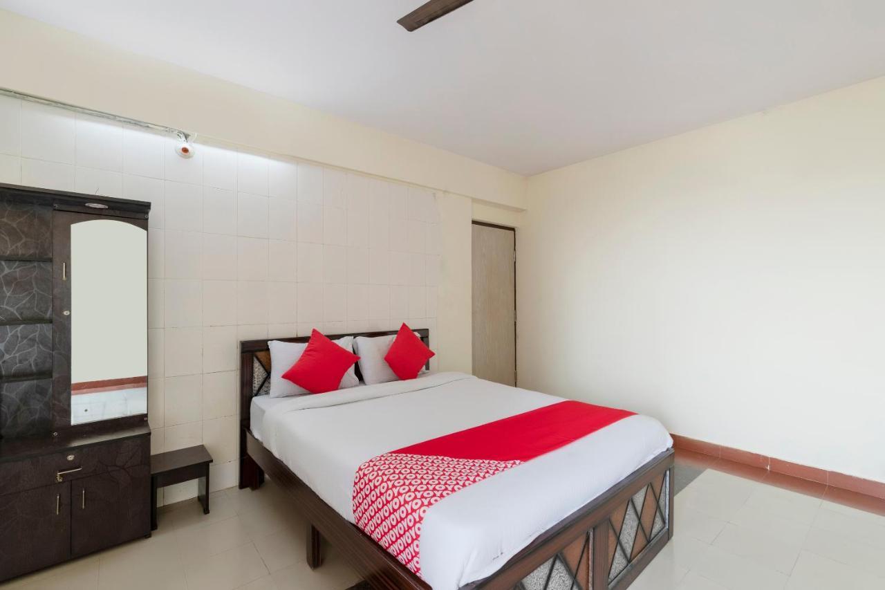 Oyo 49073 Whitefield Comforts 3* Bangalore
