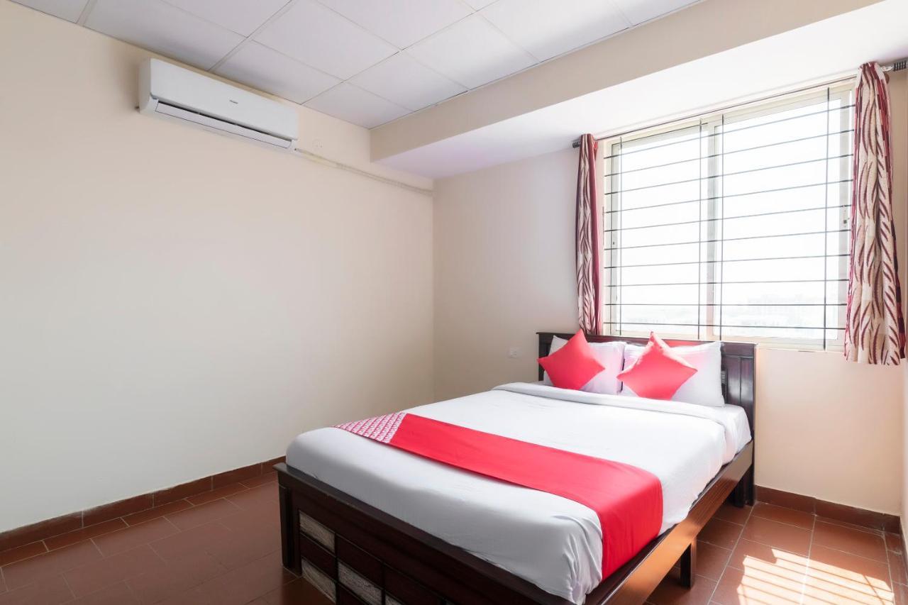 Hotel Oyo 49073 Whitefield Comforts 3*