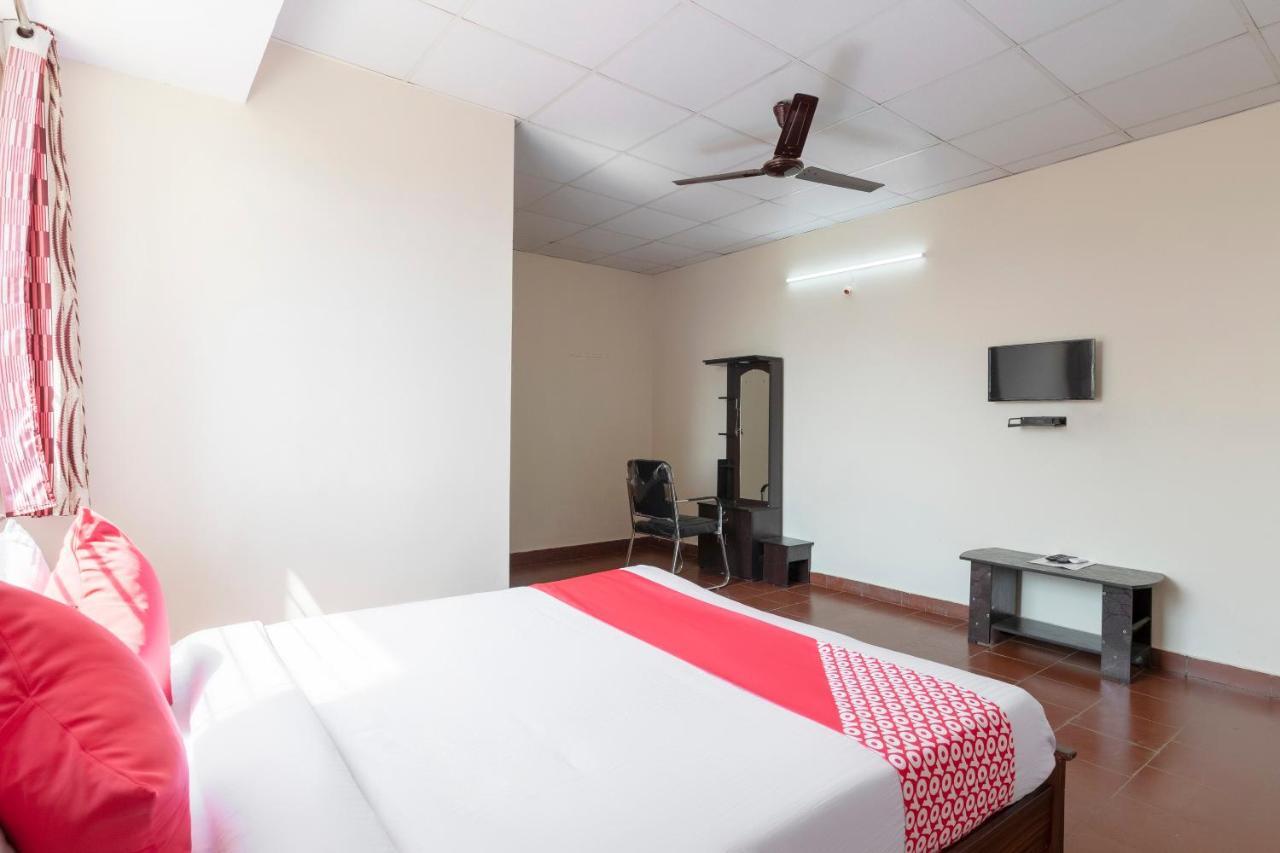 Oyo 49073 Whitefield Comforts