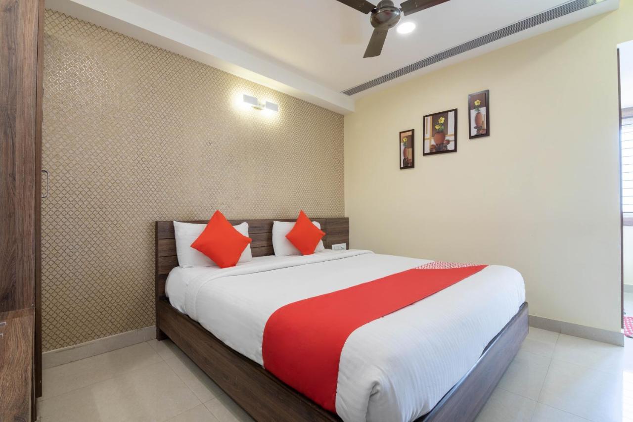 Oyo 8480 A2b Electronic 3* Bangalore