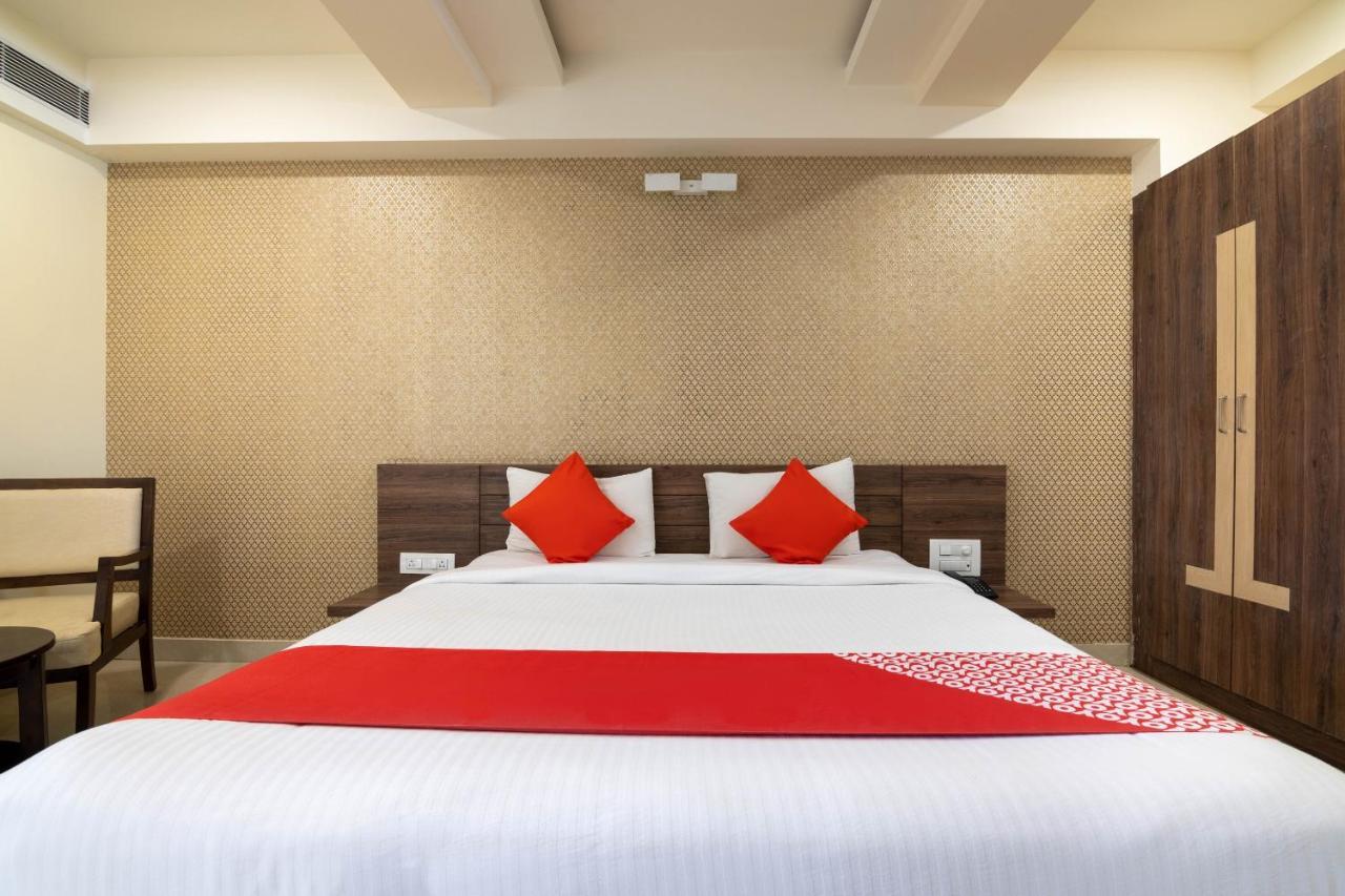 Oyo 8480 A2b Electronic Hotel