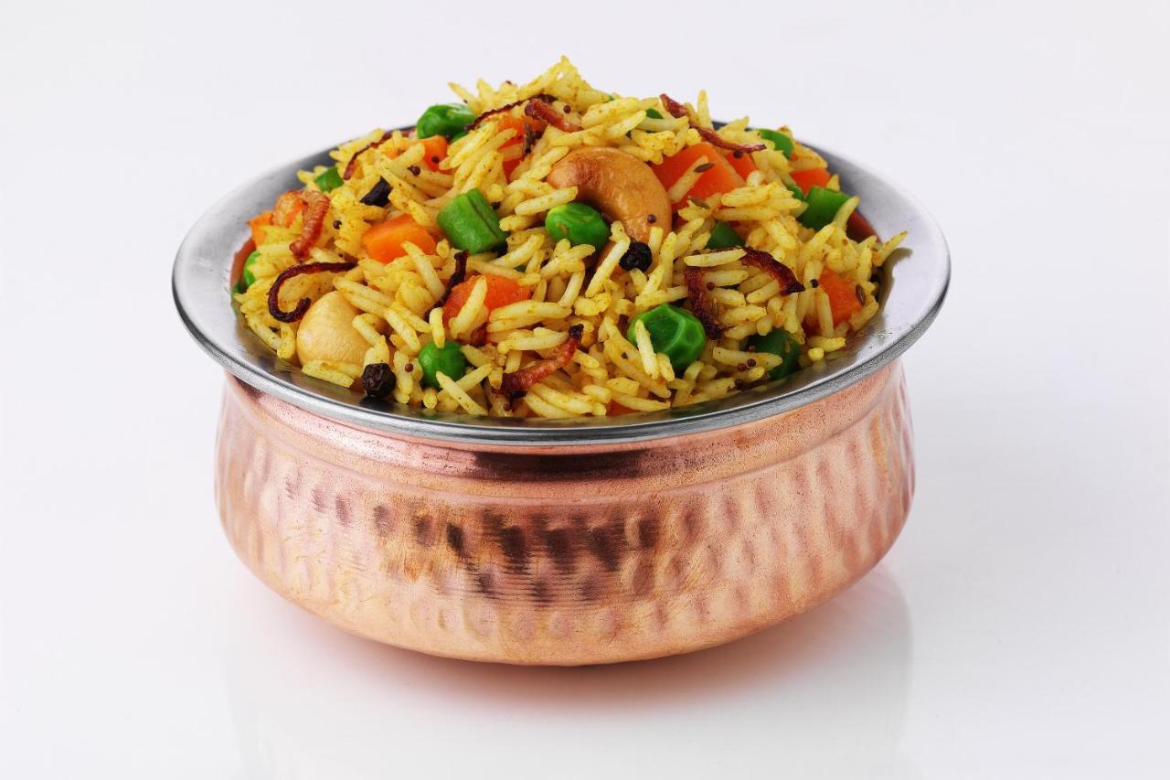 Oyo 8480 A2b Electronic 3* Bangalore