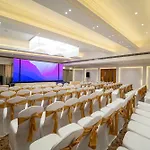 Hyde Park Hotel