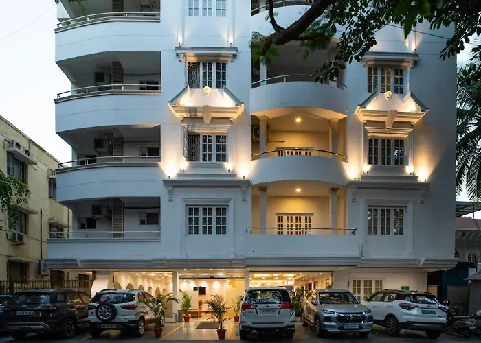 Hyde Park Hotel