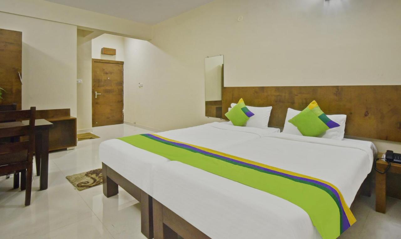 Treebo Trend Cocoon 3*