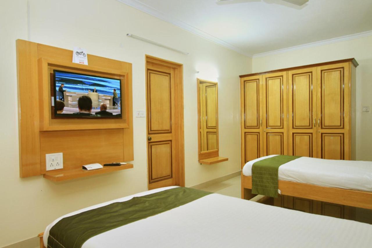 Bluemoon Log-Inn 3* Bangalore