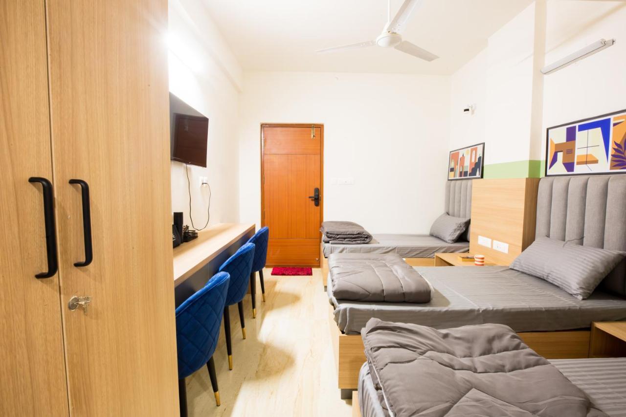 Hostel Covie Karle Town 220 *