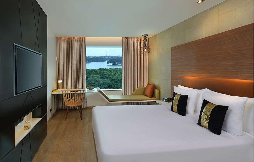 Hotel Radisson Center Bangalore