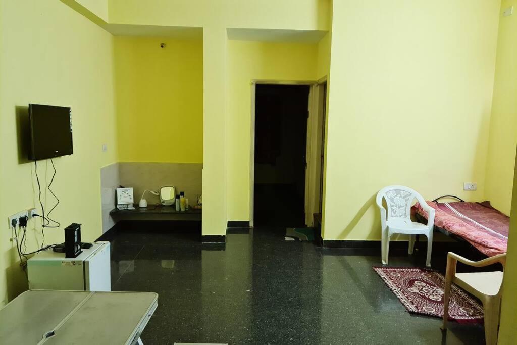 Apartment Saashivnest Homestay Bangalore