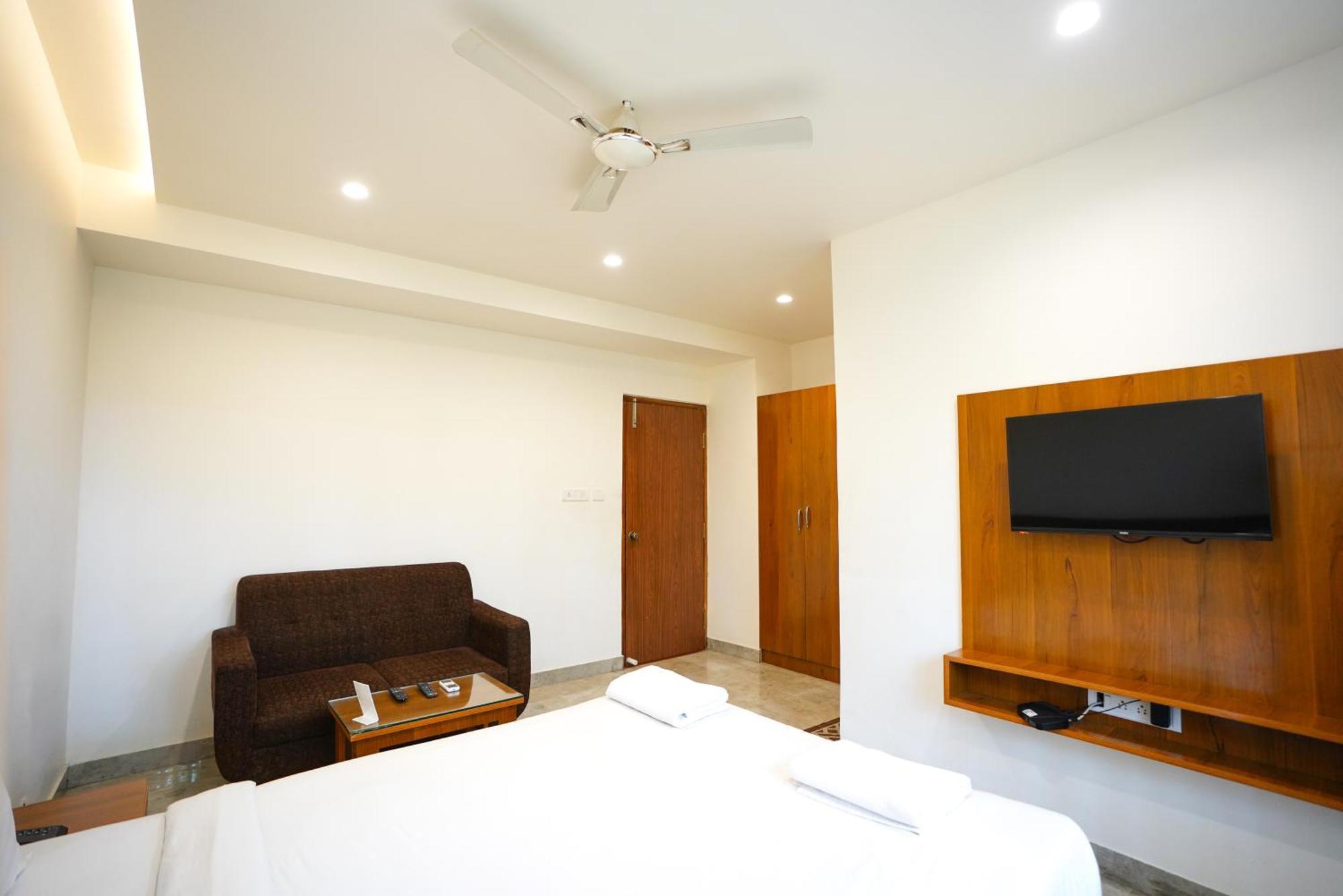 The Ekah Comforts 2* Bangalore