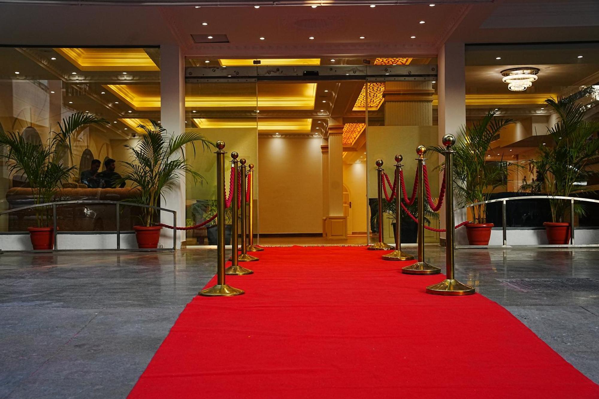 Hyde Park Hotel