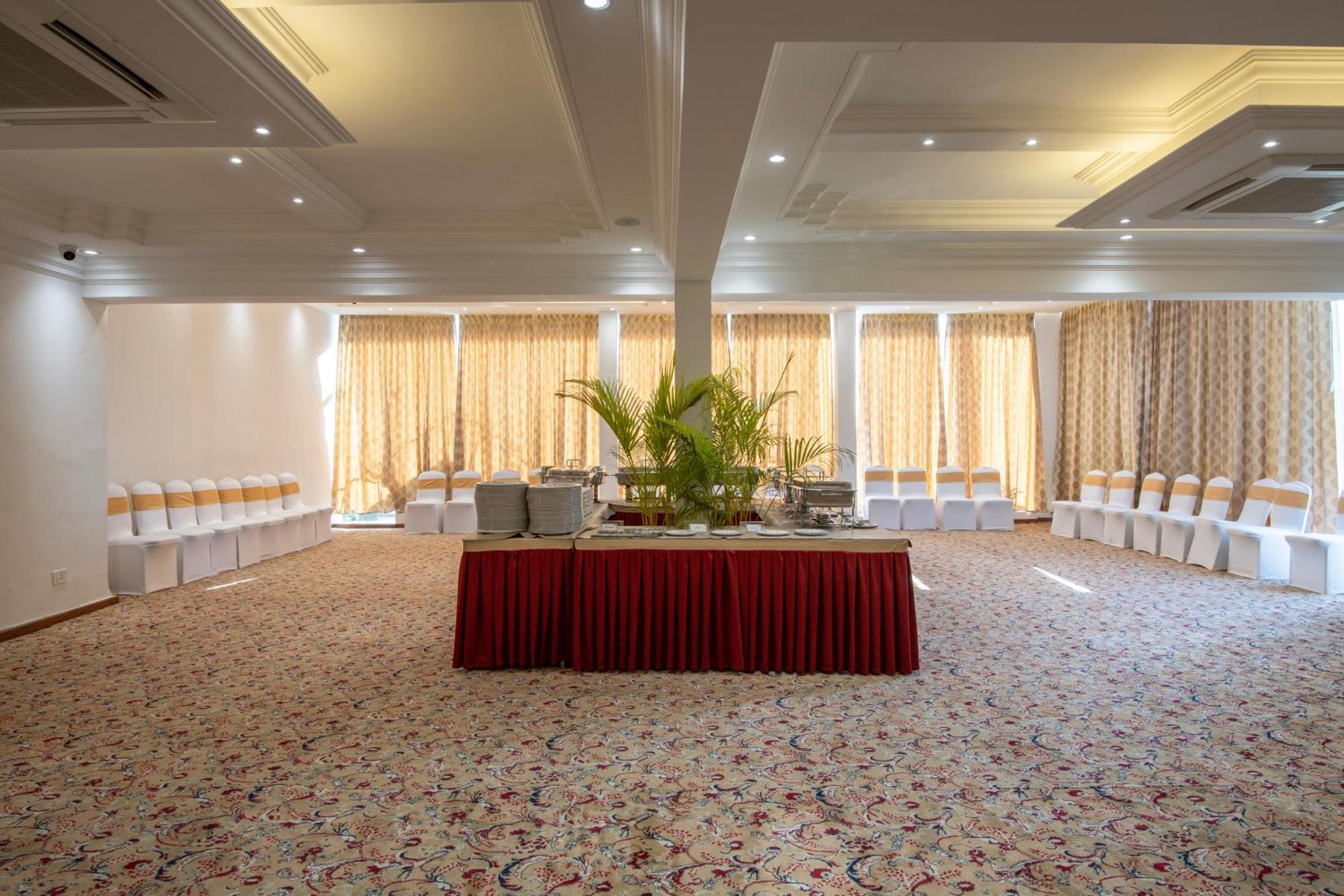 Hyde Park Hotel