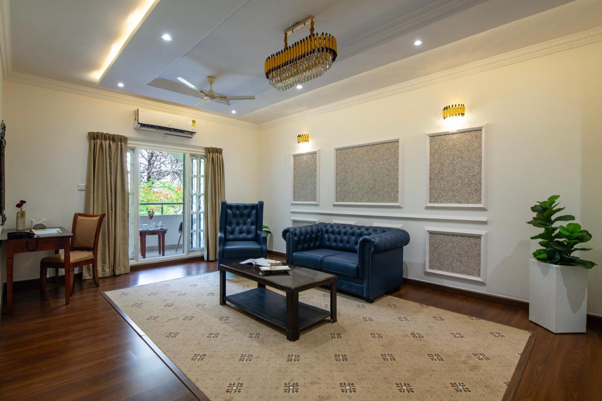 Hotel Hyde Park Bangalore