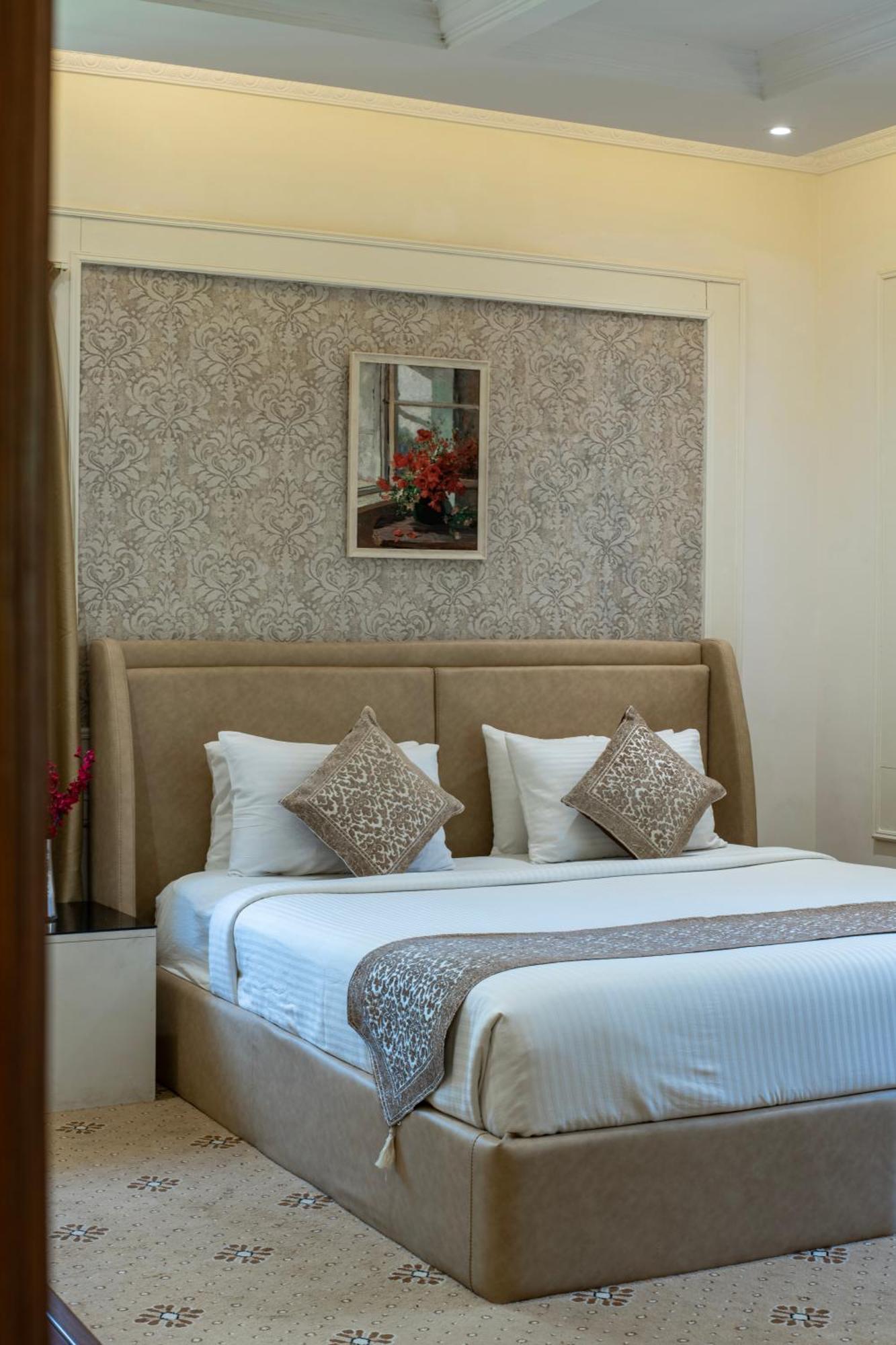 Hyde Park 3* Bangalore