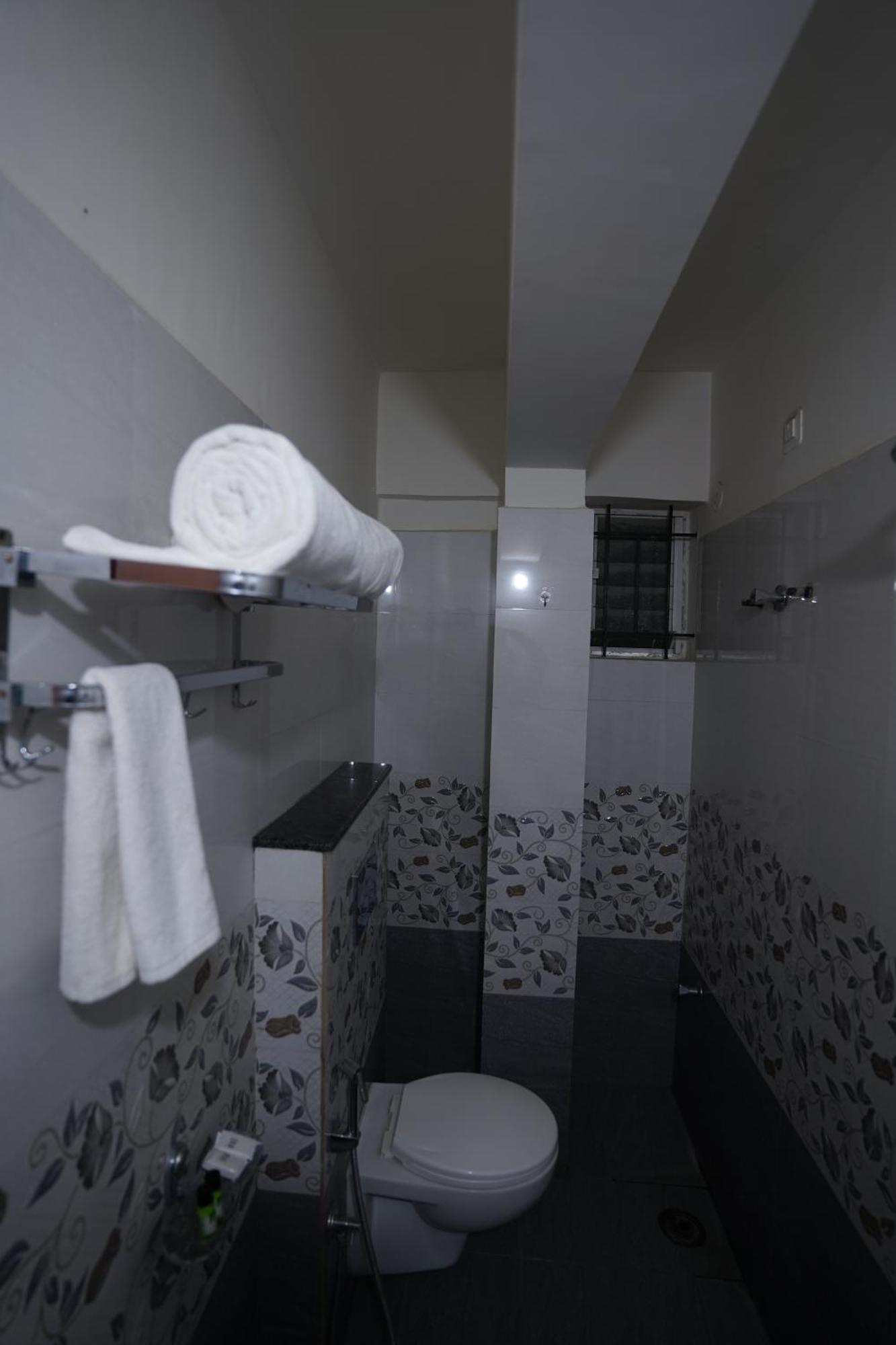Sai Manyata Inn, Near Manyata Tech Park Hostel