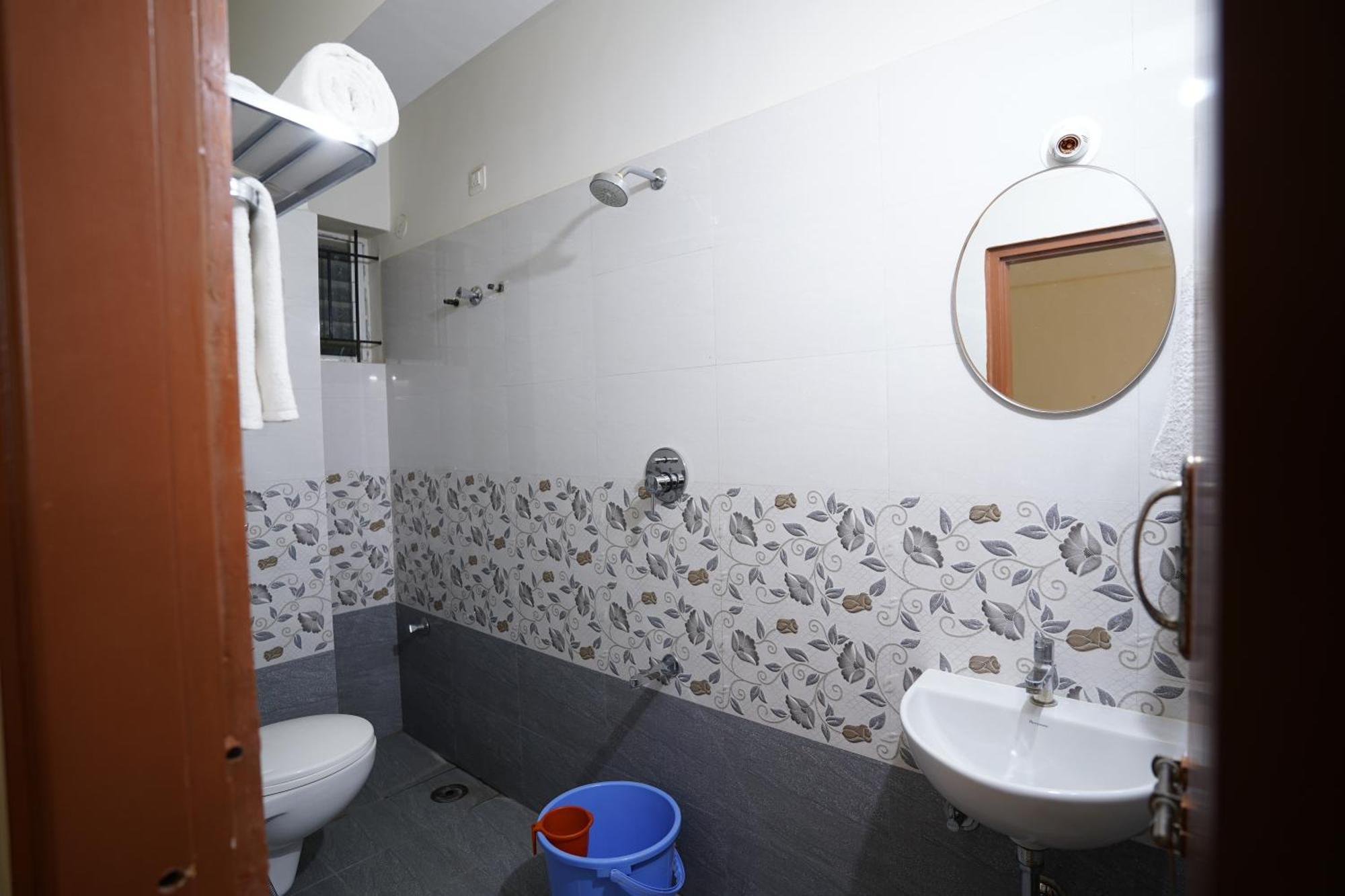 Sai Manyata Inn, Near Manyata Tech Park Hostel