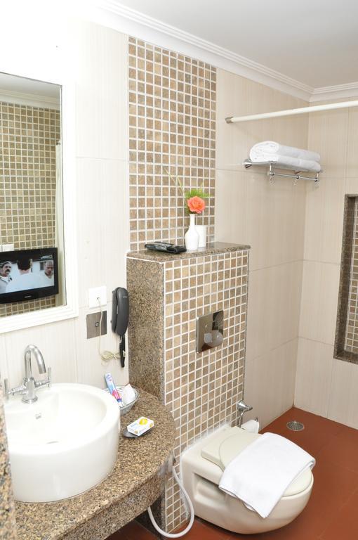 Resort Golden Cascade Bangalore
