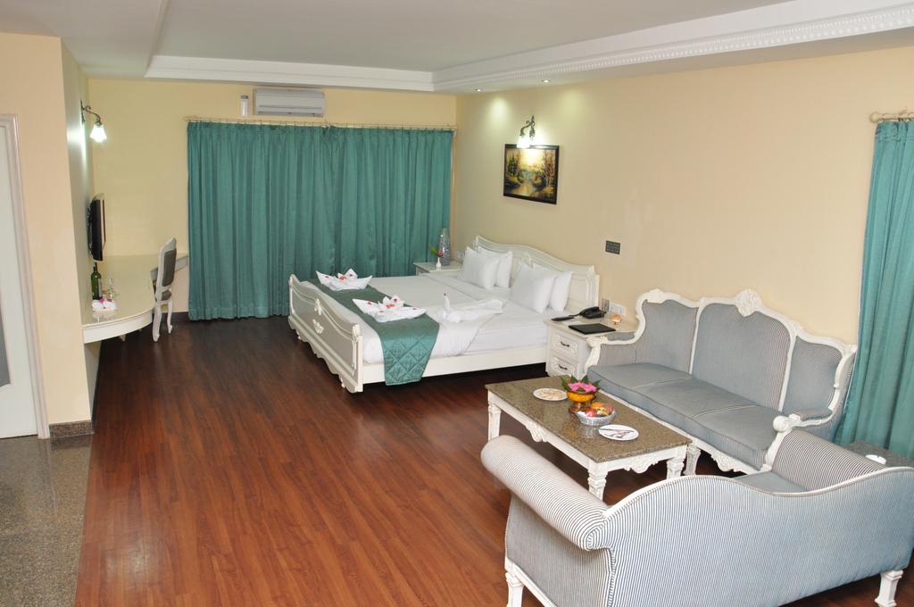 Resort Golden Cascade Bangalore