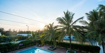 Golden Cascade Resort 3*