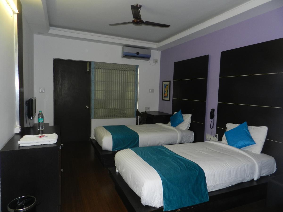 Shamrock Groove Boutique Hotel 3*