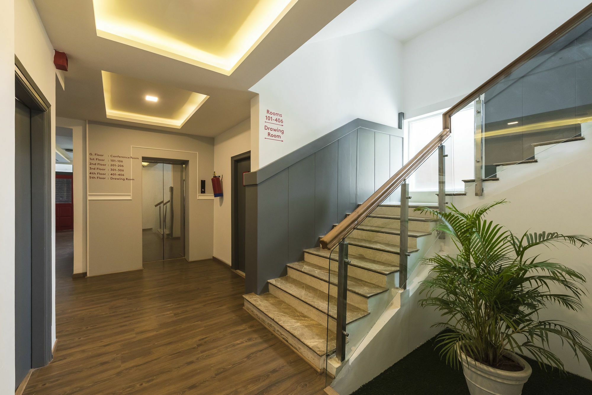 Oyo Townhouse 014 Mg Road Hotel 3*
