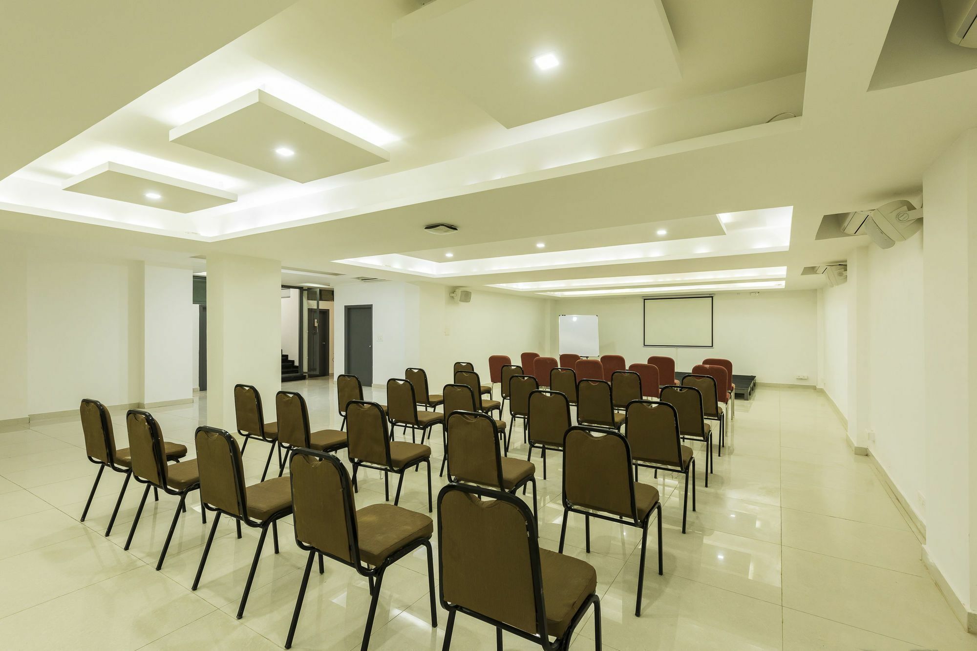 Oyo Townhouse 014 Mg Road 3*