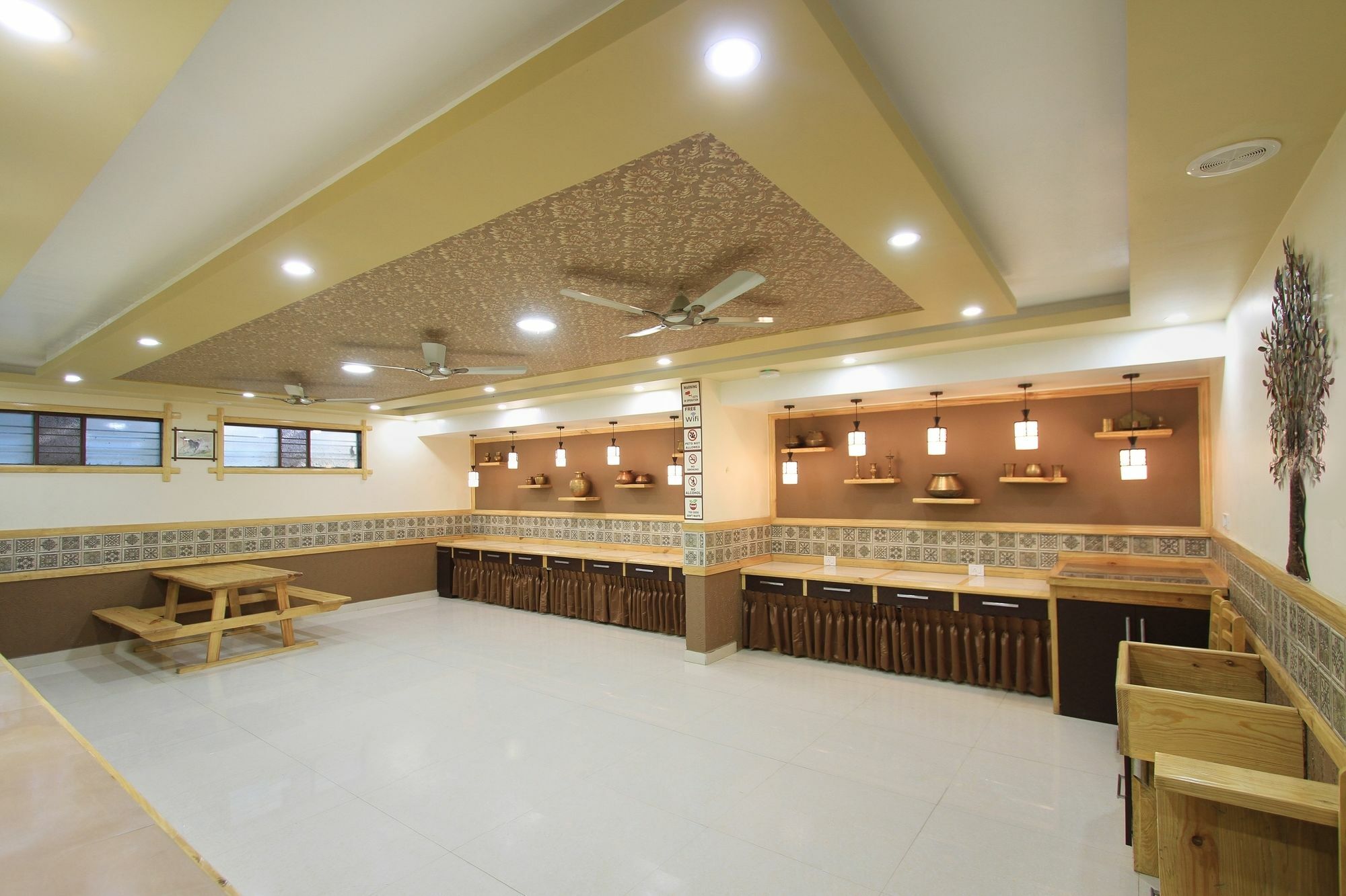 Hotel Bluemoon Log-Inn
