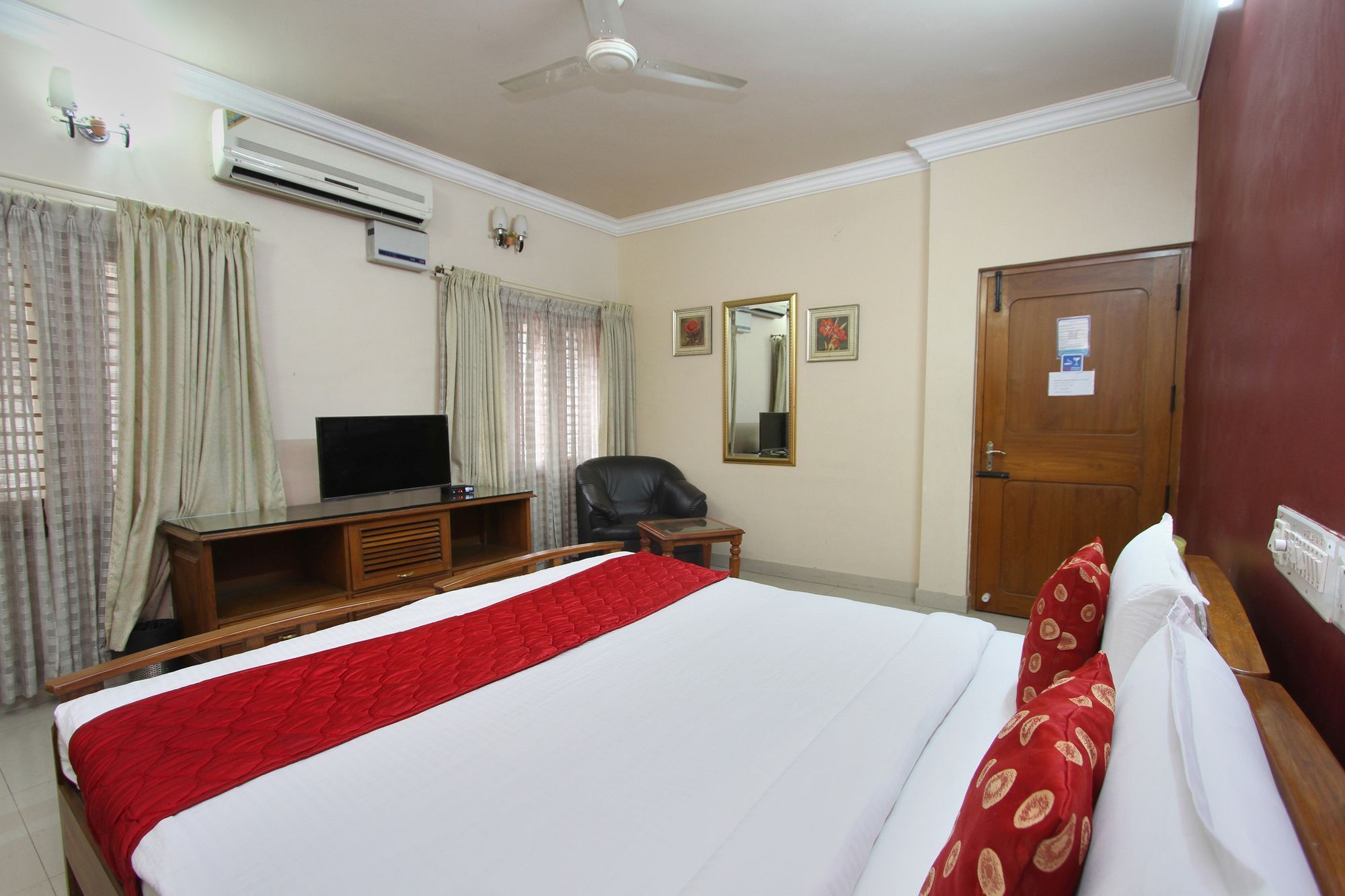 Oyo 7339 Nandhana Vista 3* Bangalore