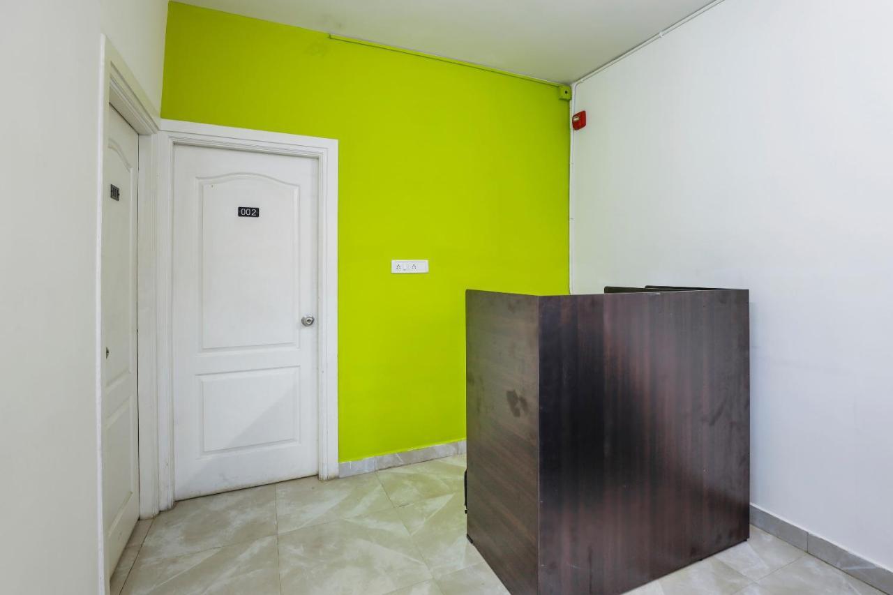 Oyo Flagship 70582 J Puneeth And Lodging Bangalore