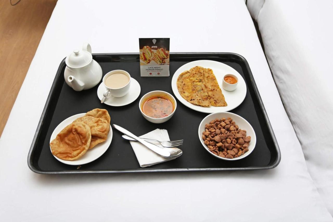 Oyo Flagship 70582 J Puneeth And Lodging Hotel Bangalore